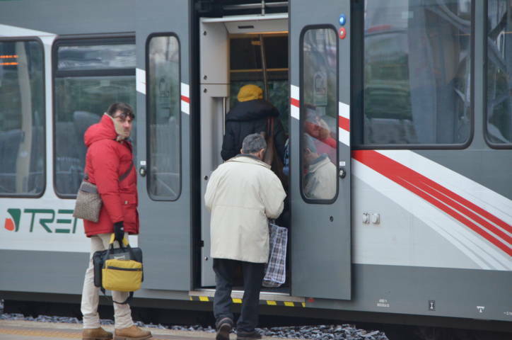 treno-trenord-pendolari-mb