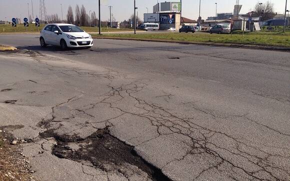 monza buche viale delle industrie mb9