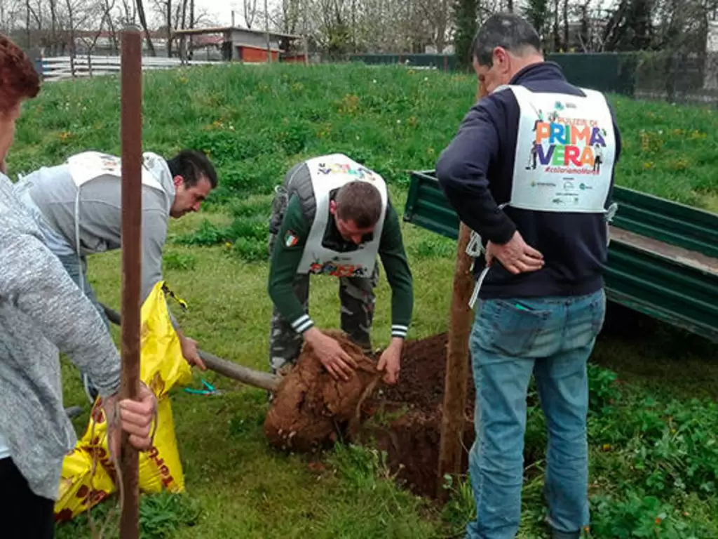 Pulizie di primavera: la catena è davvero una sporca faccenda!