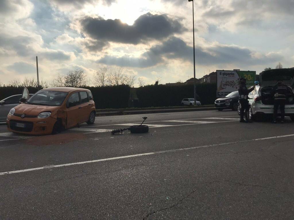 Incidente stradale in via Sicilia, Monza 