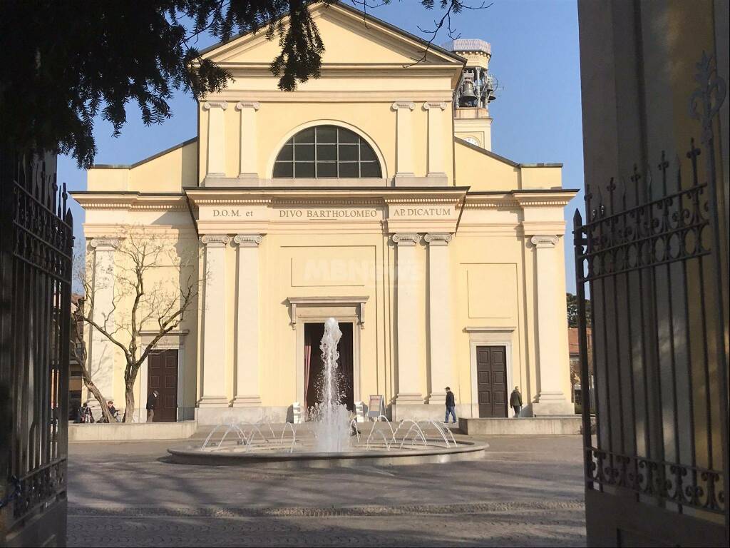 Parrocchia di San Bartolomeo piazza Roma Brugherio mb