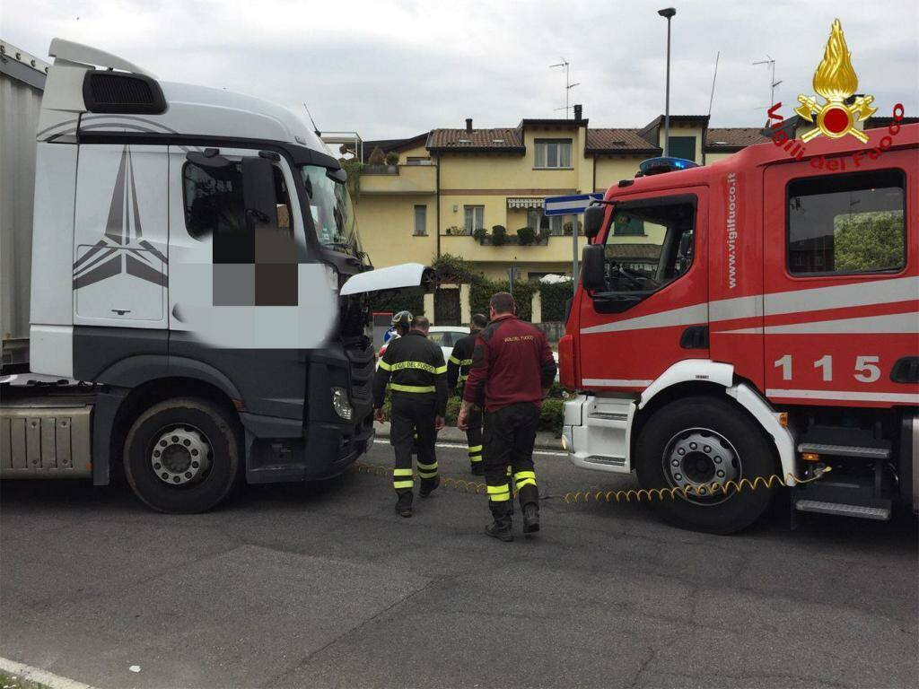 autotreno guasto biassono