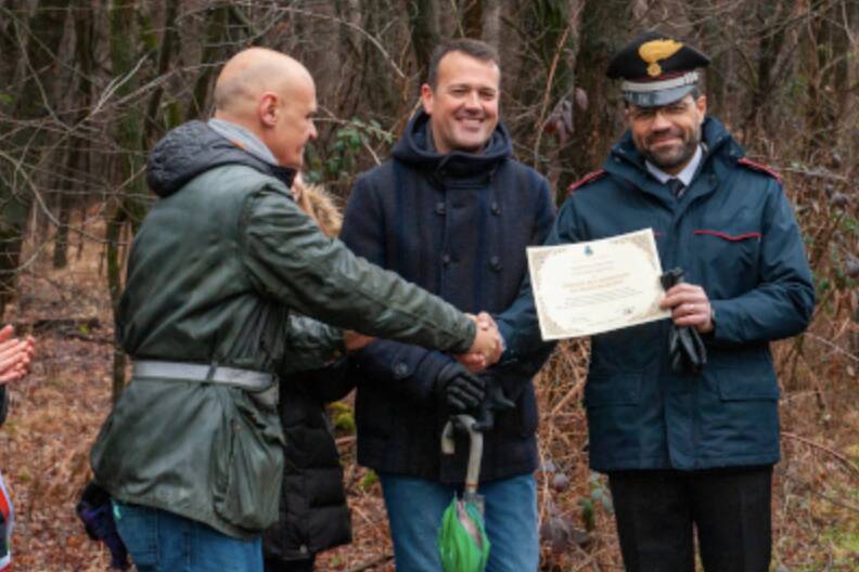 ceriano laghetto ex bosco della droga studenti