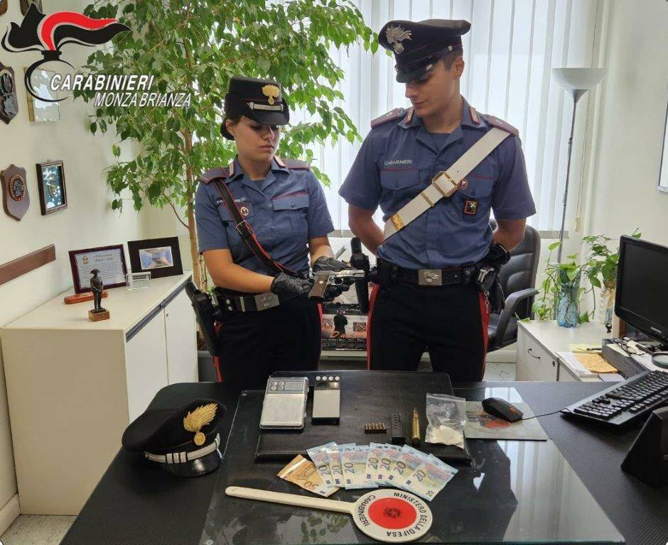 monza carabinieri arresto droga