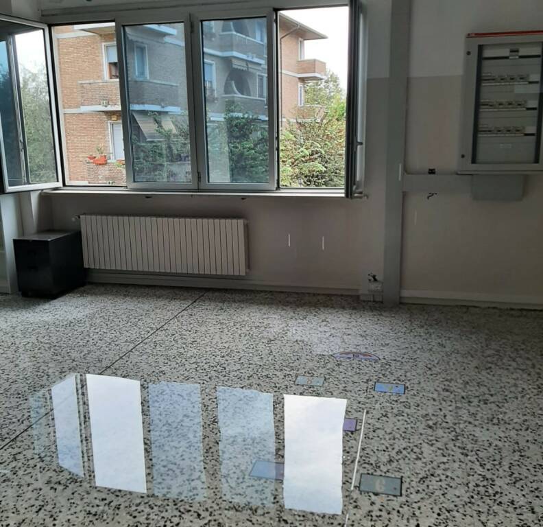 desio scuola agnesi allagata 