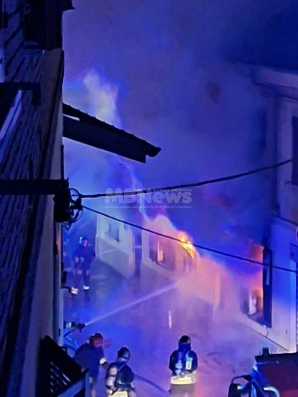 seveso incendio pizzeria 