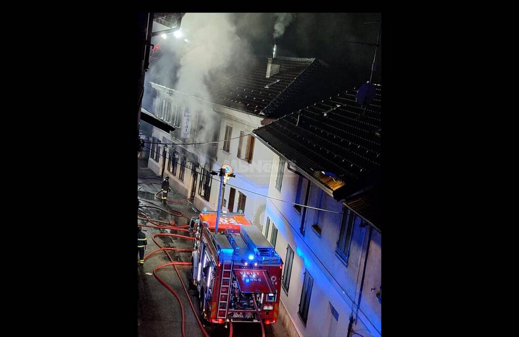 seveso incendio pizzeria 