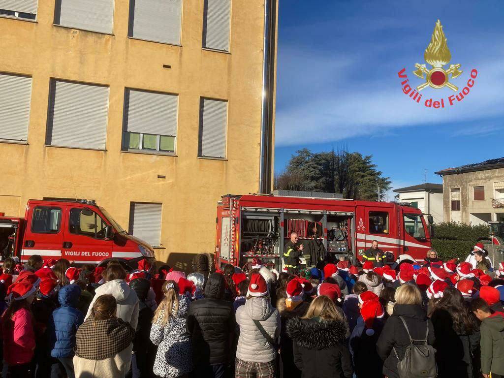 vigili del fuoco visita scuola lazzate