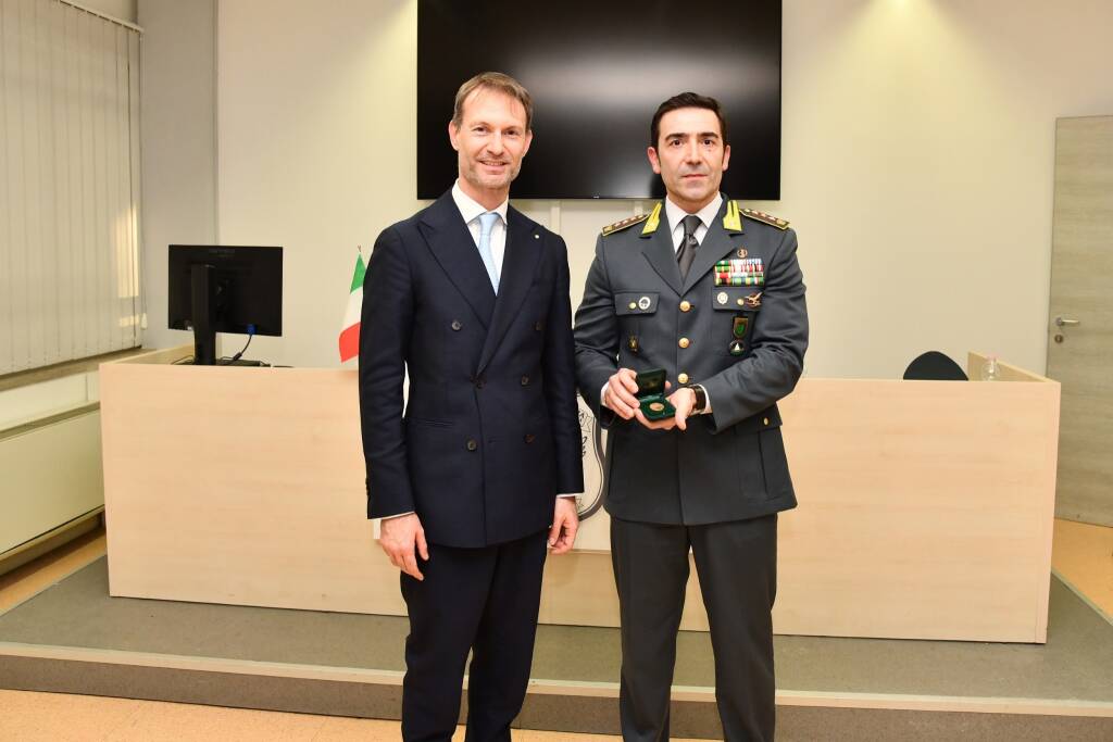 federico romani guardia di finanza carabinieri monza