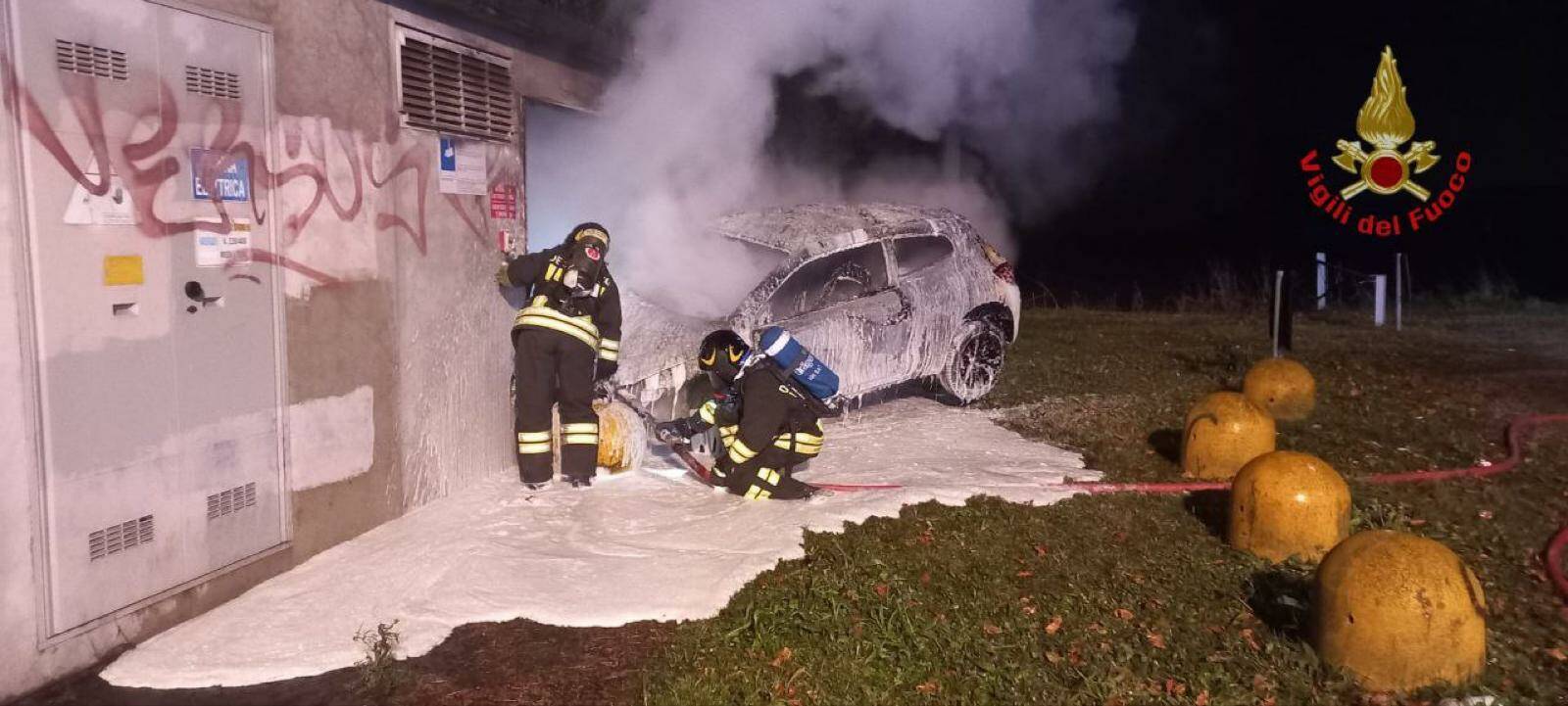 aicurzio incidente auto incendio