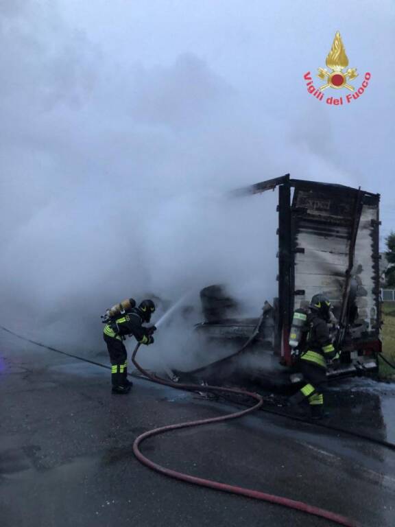 incendio camion agrate