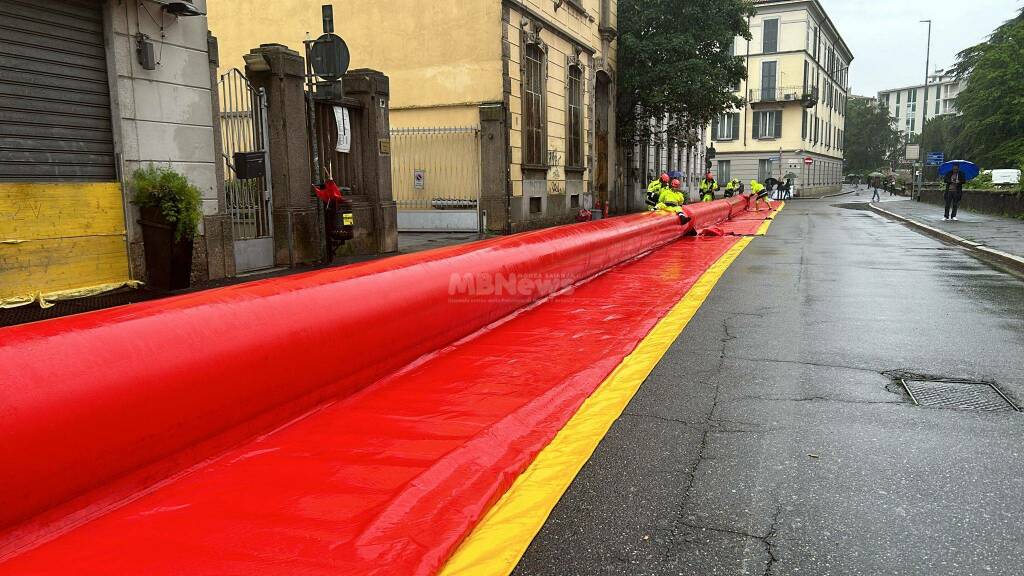 protezione civile centro monza barriere contro allagamento mb