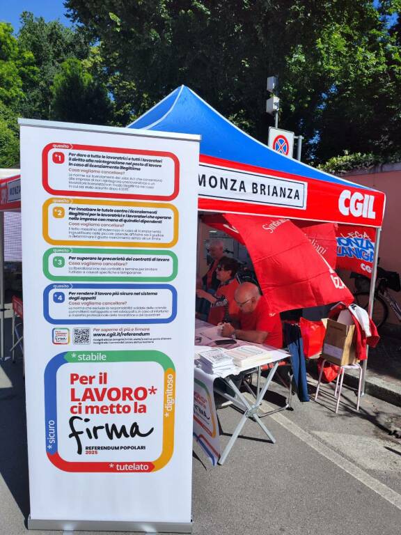 Cgil Monza e Brianza referendum sul lavoro gazebo