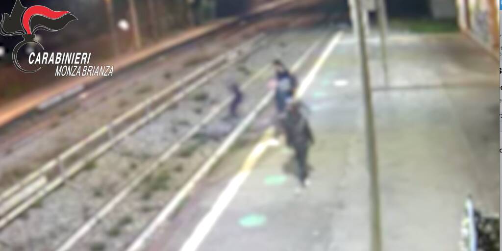 minorenni rapina stazione arrestati lissone