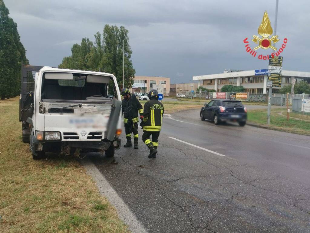 monza incidente viale stucchi morto